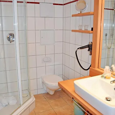 Fewo Nr 13 Mit Balkon Und Strandko Sellin (Rugen)